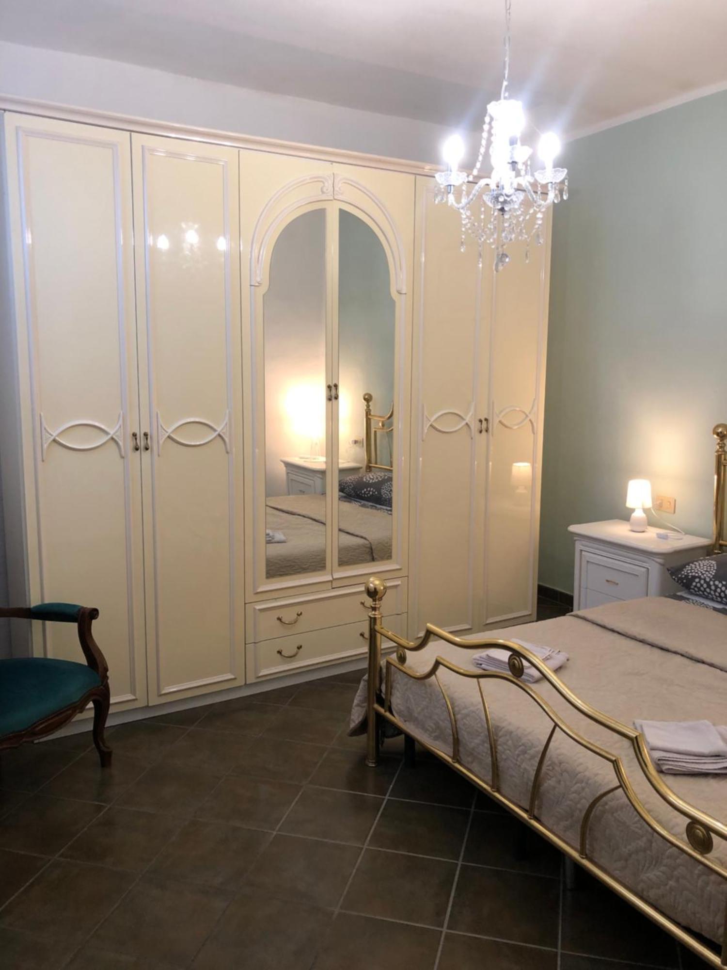 Il Vicolo Apartment Buti ภายนอก รูปภาพ